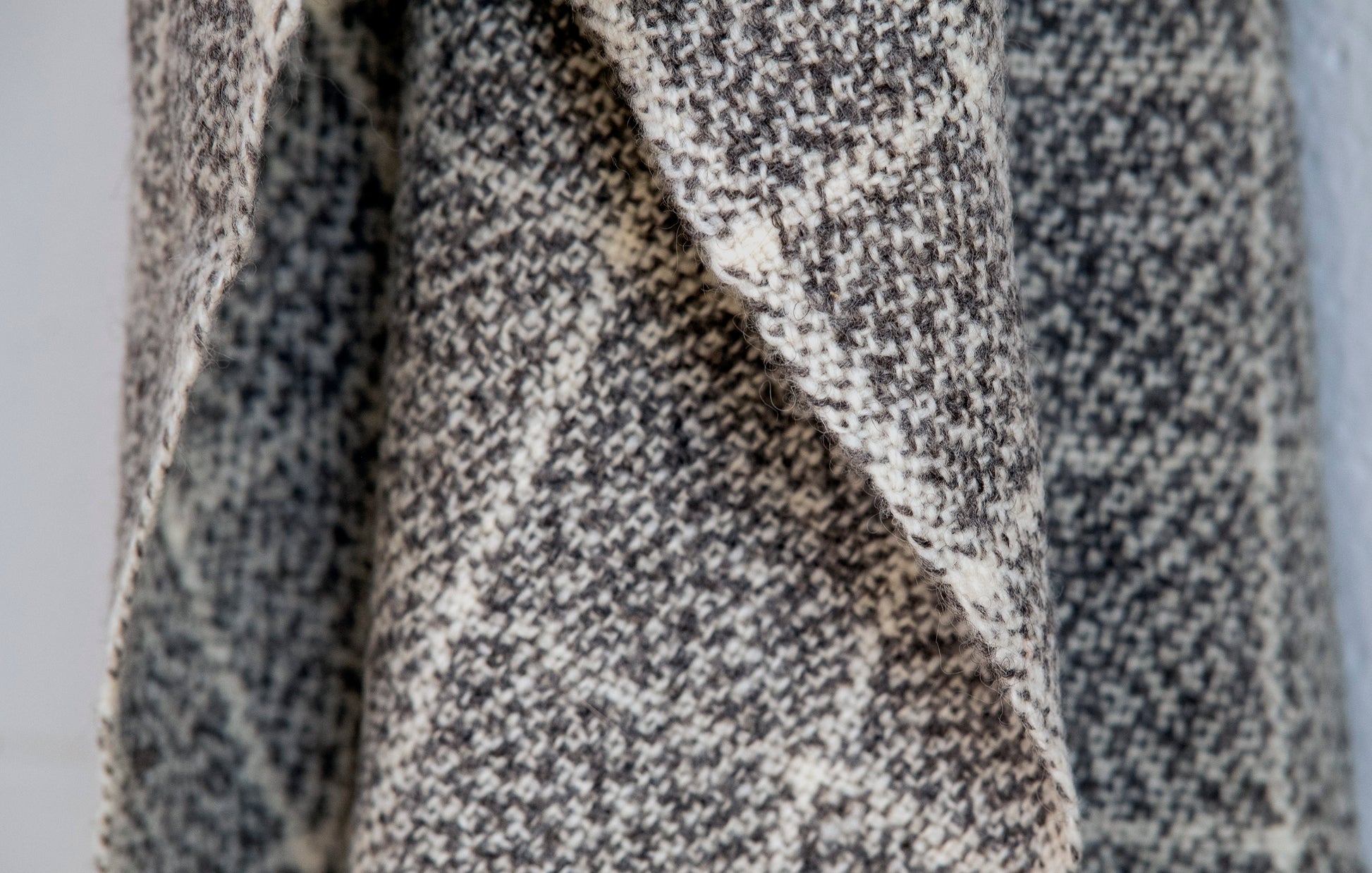 Edmonton Handwoven Wool Scarf design photo